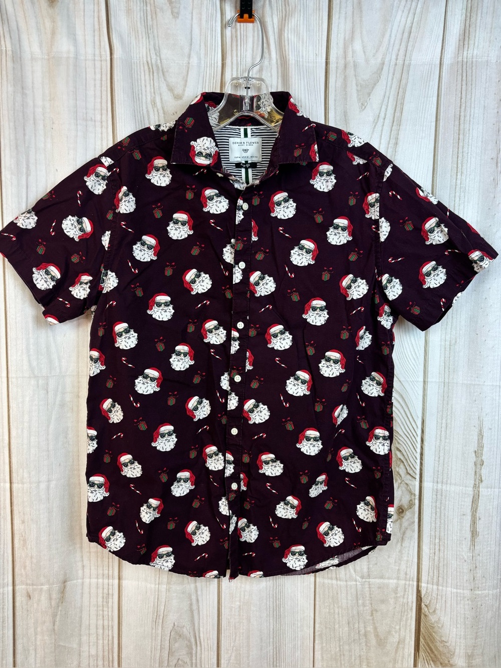 Denim & Flower Ricky Singh Festive Holiday Hipster Santa Casual Shirt Sz Medium